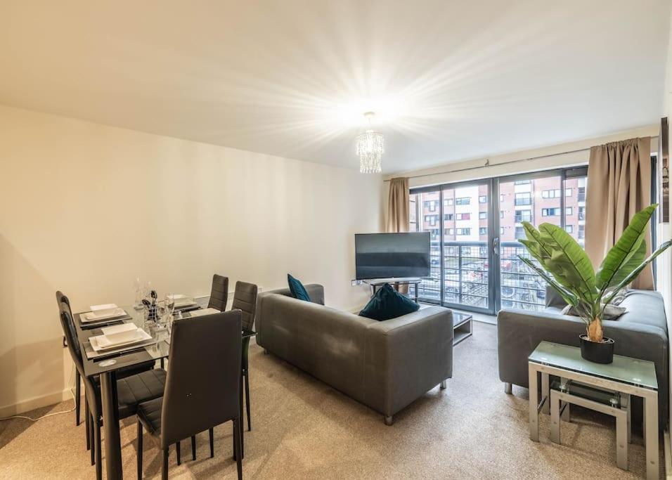 Apartment Luxury 2 Bed *